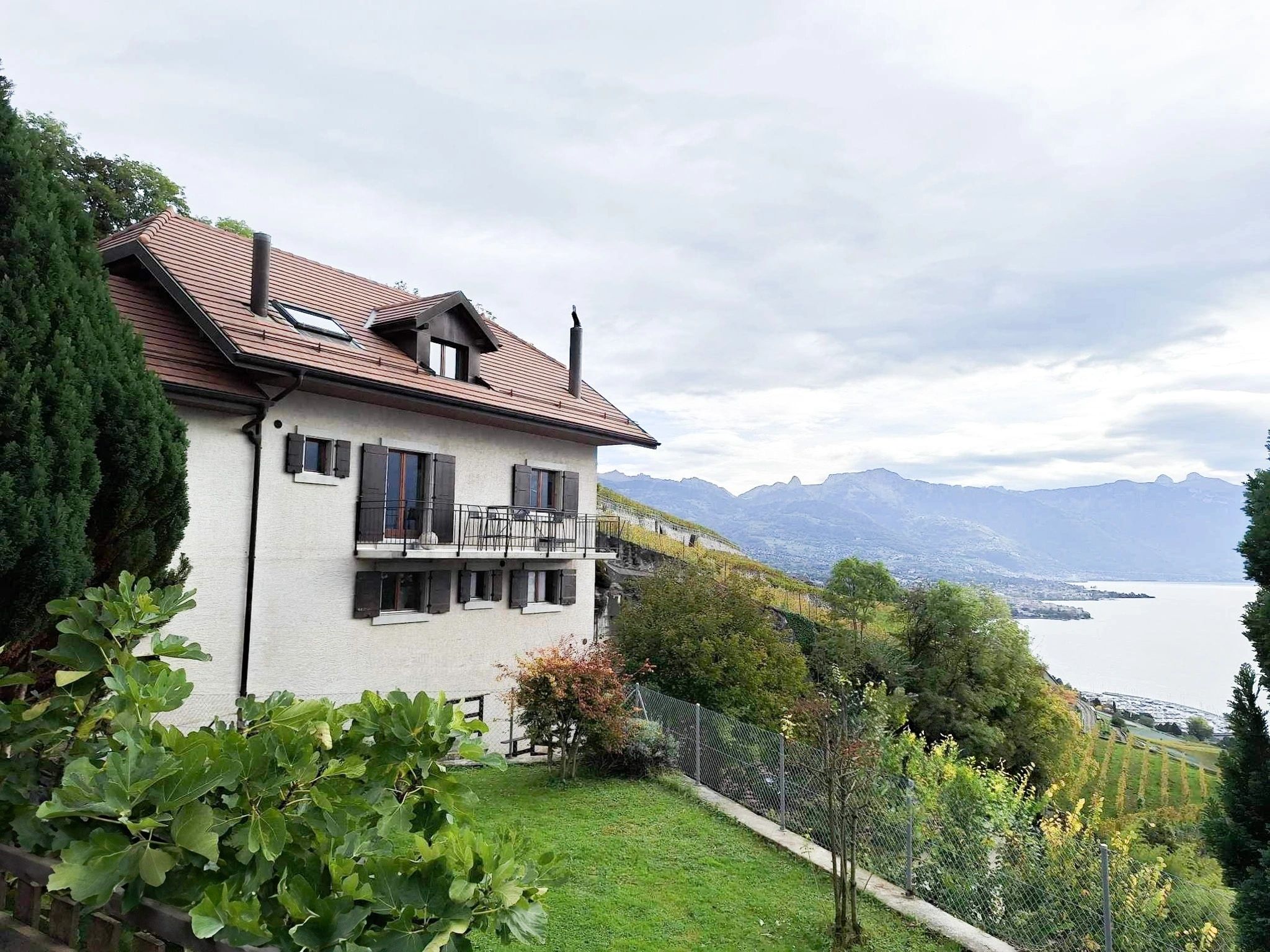 The Nest Lavaux – renovated vigneron's house